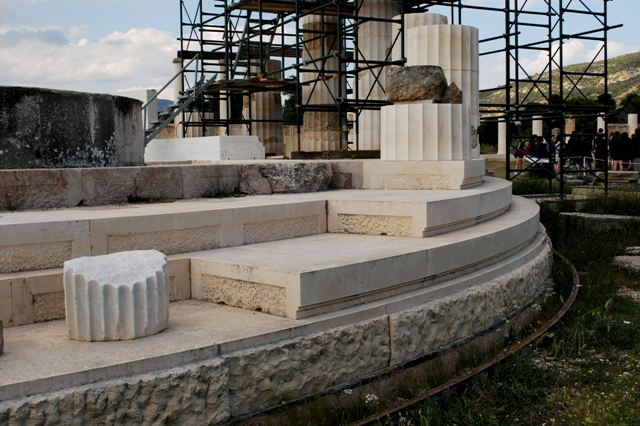 Epidavros - Renovation work on the Tholos (Thymeli)
